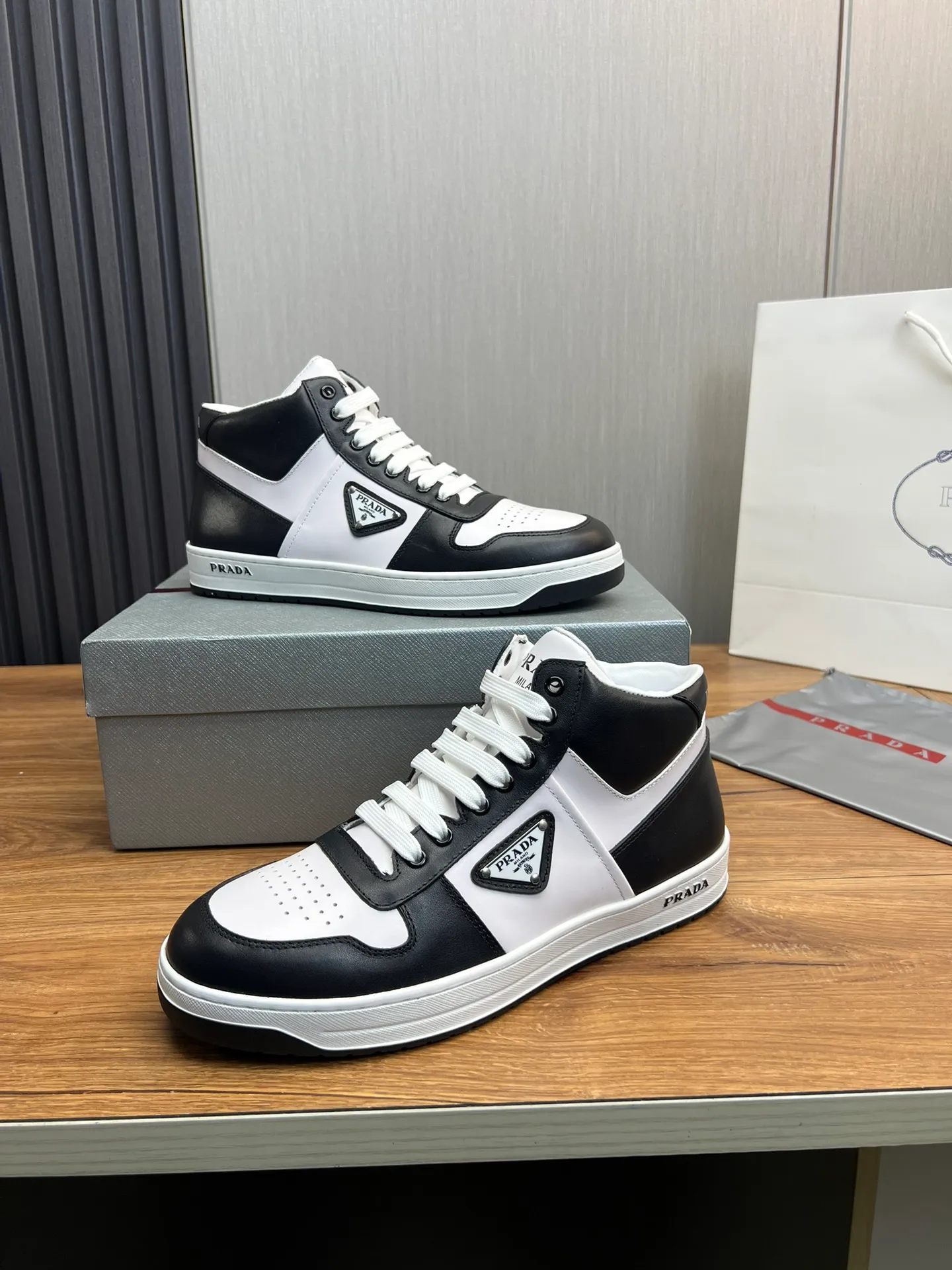 Men's shoes 💰620💰 [PRADA] Autumn and winter hot sale 🔥High quality shipment ✔️Original cowhide + cowhide lining, 1🆚1 replica, original sole, 38-45 (45 customized, non-refundable)